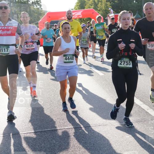 07.09.2025 - BARMER Alsterlauf Yannick Fuchs http://msf.ph/oto/8731489 07.09.2025 09:01:42 Laufen 2023, 8117, 6225, 2801, 34, 8485, 32, 6230, 8370, 4440, 00, 3, 2755, 3959 meine-sportfotos.de