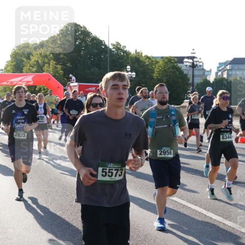 07.09.2025 - BARMER Alsterlauf Yannick Fuchs http://msf.ph/oto/8731522 07.09.2025 09:01:47 Laufen 5363, 8302, 2823, 192, 3235, 36, 5573, 2956, 4712, 8344, 6021 meine-sportfotos.de