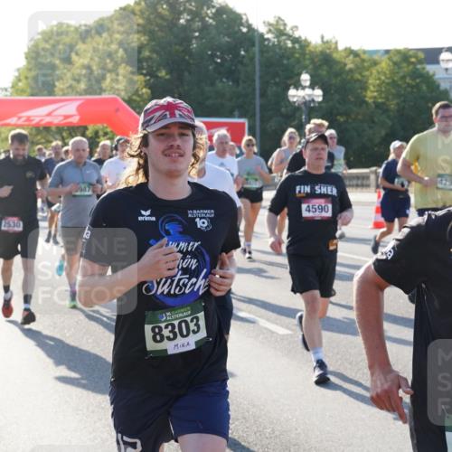 07.09.2025 - BARMER Alsterlauf Yannick Fuchs http://msf.ph/oto/8731561 07.09.2025 09:01:52 Laufen 2530, 29, 36, 8303, 4590, 36, 830 meine-sportfotos.de