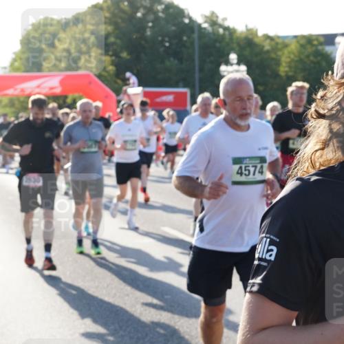07.09.2025 - BARMER Alsterlauf Yannick Fuchs http://msf.ph/oto/8731566 07.09.2025 09:01:53 Laufen 1630, 4574 meine-sportfotos.de