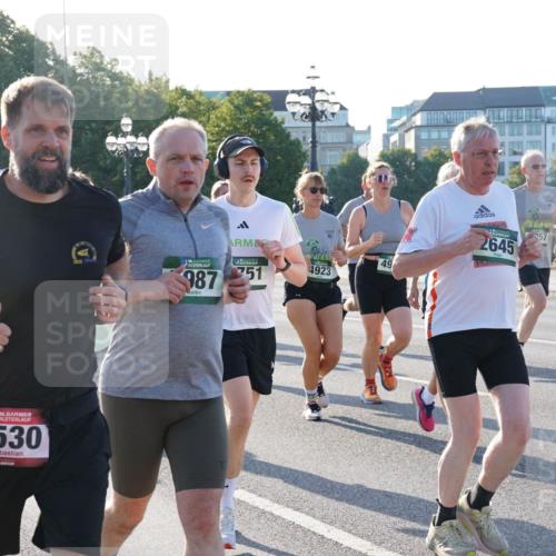 07.09.2025 - BARMER Alsterlauf Yannick Fuchs http://msf.ph/oto/8731585 07.09.2025 09:01:55 Laufen 36, 2530, 2823, 136, 987, 51, 4923, 49, 2645, 57 meine-sportfotos.de