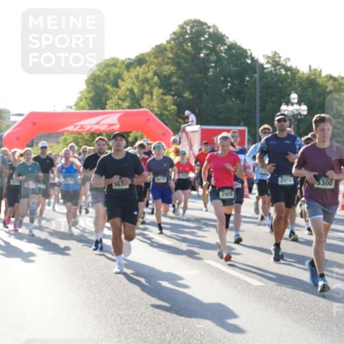07.09.2025 - BARMER Alsterlauf Yannick Fuchs http://msf.ph/oto/8731616 07.09.2025 09:01:59 Laufen 563, 2909, 2911, 5300 meine-sportfotos.de