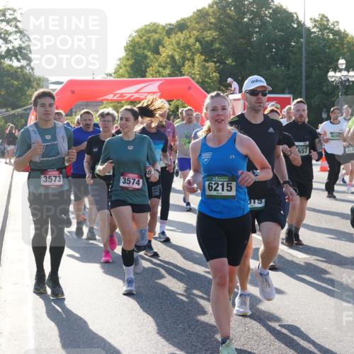 07.09.2025 - BARMER Alsterlauf Yannick Fuchs http://msf.ph/oto/8731630 07.09.2025 09:02:03 Laufen 44414, 3573, 3574, 30, 6215, 019, 657, 6099, 3538, 33 meine-sportfotos.de