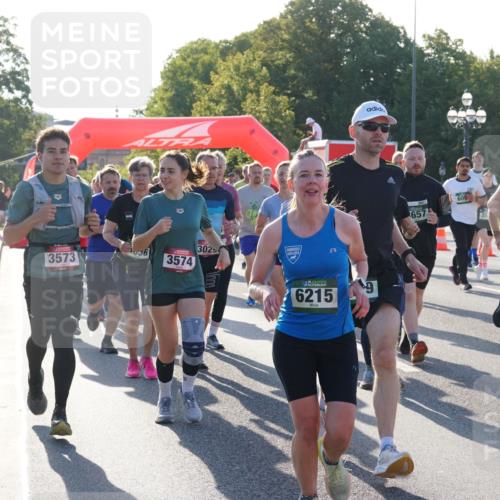 07.09.2025 - BARMER Alsterlauf Yannick Fuchs http://msf.ph/oto/8731632 07.09.2025 09:02:03 Laufen 44414, 36, 3573, 3574, 3025, 6215, 657, 5933 meine-sportfotos.de