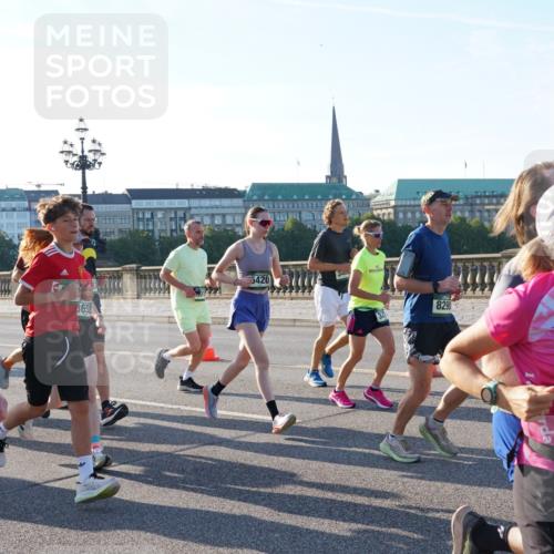07.09.2025 - BARMER Alsterlauf Yannick Fuchs http://msf.ph/oto/8731642 07.09.2025 09:02:04 Laufen 15, 19, 3658, 5420, 8290, 136, 571 meine-sportfotos.de