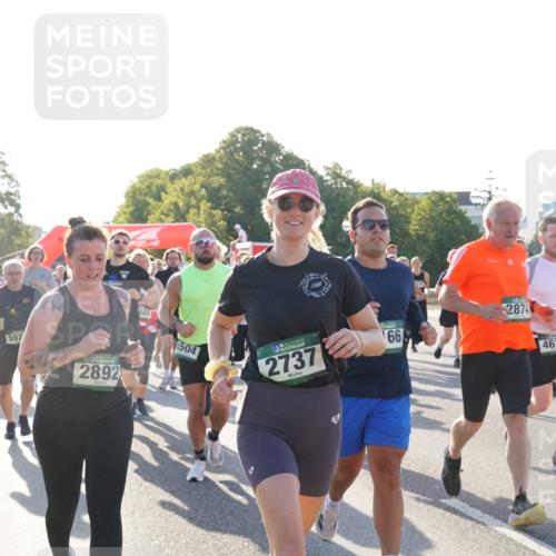 07.09.2025 - BARMER Alsterlauf Yannick Fuchs http://msf.ph/oto/8731725 07.09.2025 09:02:14 Laufen 592, 2892, 444, 1504, 36, 2737, 66, 2874, 4672 meine-sportfotos.de