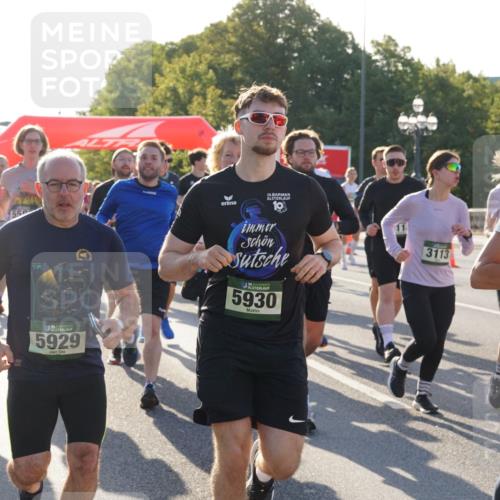 07.09.2025 - BARMER Alsterlauf Yannick Fuchs http://msf.ph/oto/8731730 07.09.2025 09:02:16 Laufen 867, 36, 5929, 29, 3113, 5930, 45 meine-sportfotos.de