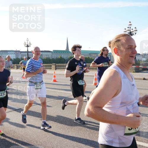 07.09.2025 - BARMER Alsterlauf Yannick Fuchs http://msf.ph/oto/8731786 07.09.2025 09:02:22 Laufen 3938, 6333, 3237, 3238, 3240, 5463 meine-sportfotos.de