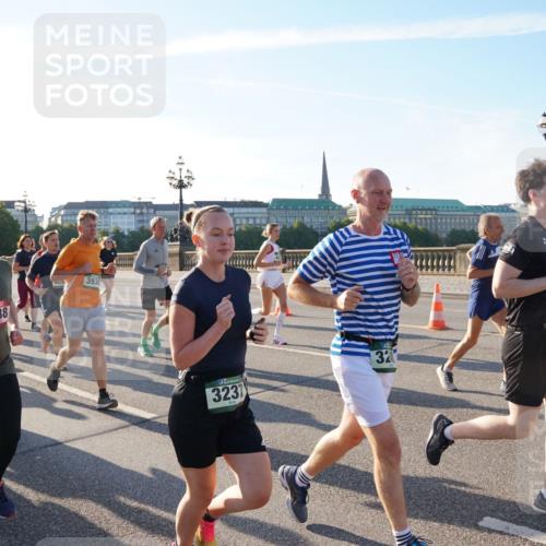 07.09.2025 - BARMER Alsterlauf Yannick Fuchs http://msf.ph/oto/8731790 07.09.2025 09:02:22 Laufen 055, 3931, 738, 3237, 32 meine-sportfotos.de