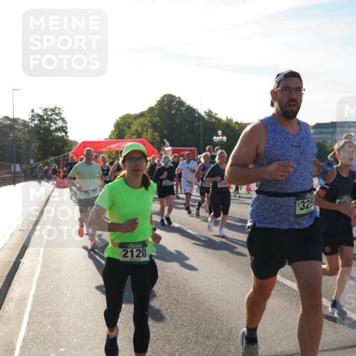 07.09.2025 - BARMER Alsterlauf Yannick Fuchs http://msf.ph/oto/8731822 07.09.2025 09:02:26 Laufen 2120, 100, 2399, 325, 580 meine-sportfotos.de