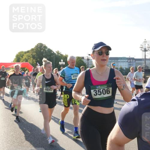 07.09.2025 - BARMER Alsterlauf Yannick Fuchs http://msf.ph/oto/8731844 07.09.2025 09:02:29 Laufen 5809, 4847, 4991, 36, 0, 3506, 42, 195 meine-sportfotos.de