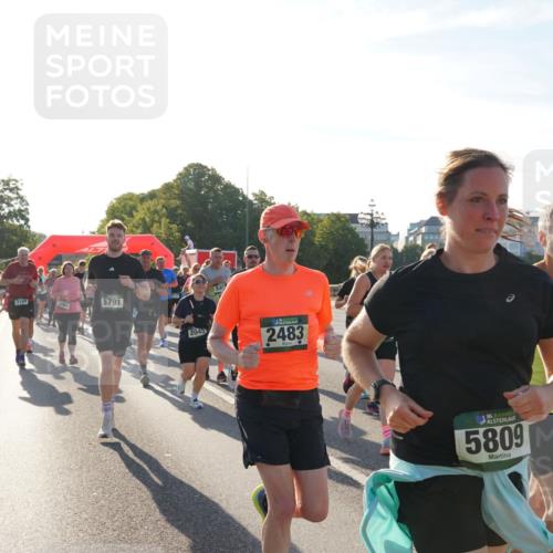 07.09.2025 - BARMER Alsterlauf Yannick Fuchs http://msf.ph/oto/8731866 07.09.2025 09:02:31 Laufen 3168, 3169, 5791, 540, 2045, 2483, 36, 5809 meine-sportfotos.de