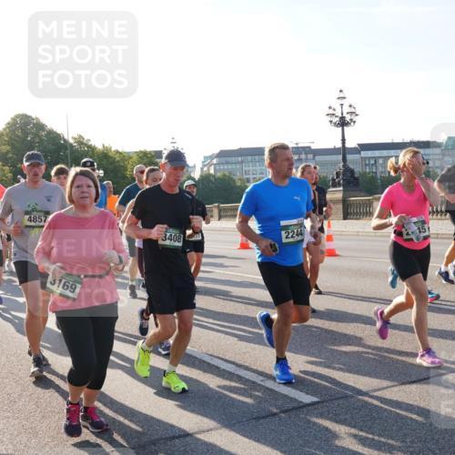 07.09.2025 - BARMER Alsterlauf Yannick Fuchs http://msf.ph/oto/8731912 07.09.2025 09:02:35 Laufen 4760, 4857, 3408, 27, 3168, 3169, 2244, 2244, 2245, 15, 4752 meine-sportfotos.de