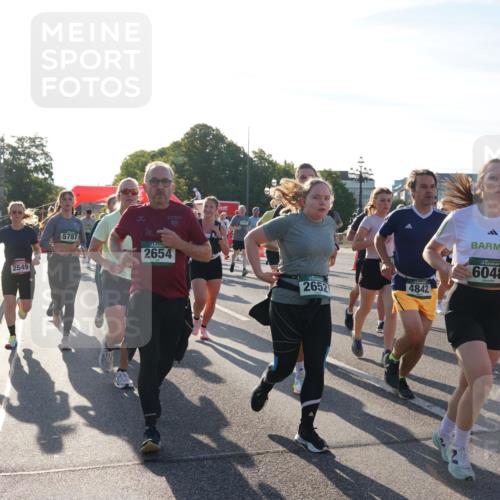 07.09.2025 - BARMER Alsterlauf Yannick Fuchs http://msf.ph/oto/8731921 07.09.2025 09:02:39 Laufen 2549, 5787, 2654, 199, 2652, 4842, 5961, 6048 meine-sportfotos.de