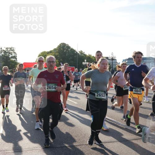 07.09.2025 - BARMER Alsterlauf Yannick Fuchs http://msf.ph/oto/8731922 07.09.2025 09:02:39 Laufen 2549, 5787, 2654, 4424, 2652, 484, 4842, 6048 meine-sportfotos.de