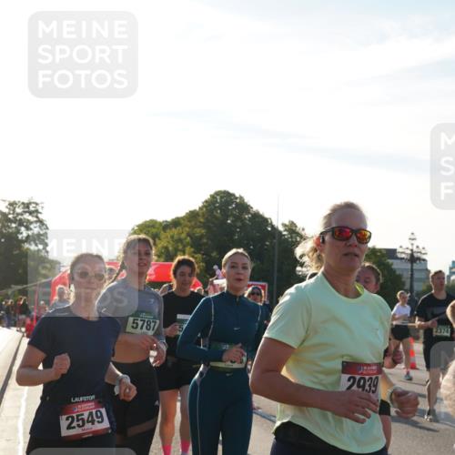 07.09.2025 - BARMER Alsterlauf Yannick Fuchs http://msf.ph/oto/8731934 07.09.2025 09:02:40 Laufen 2549, 5787, 5, 36, 2939, 2374, 590 meine-sportfotos.de