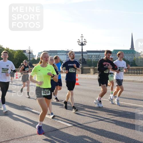 07.09.2025 - BARMER Alsterlauf Yannick Fuchs http://msf.ph/oto/8731976 07.09.2025 09:02:48 Laufen 226, 4710, 3267, 5805, 6206, 4730, 5518, 565, 901 meine-sportfotos.de