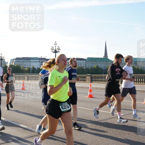 07.09.2025 - BARMER Alsterlauf Yannick Fuchs http://msf.ph/oto/8731982 07.09.2025 09:02:49 Laufen 2263, 5805, 3267, 6206, 24, 59 meine-sportfotos.de