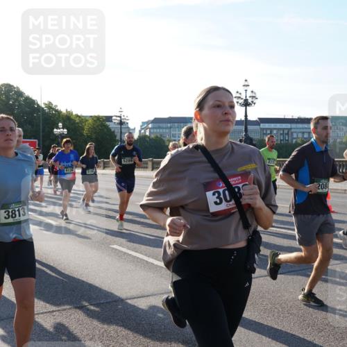 07.09.2025 - BARMER Alsterlauf Yannick Fuchs http://msf.ph/oto/8732044 07.09.2025 09:03:04 Laufen 210, 3813, 6126, 5289, 519, 303, 8315, 208, 356, 3207 meine-sportfotos.de