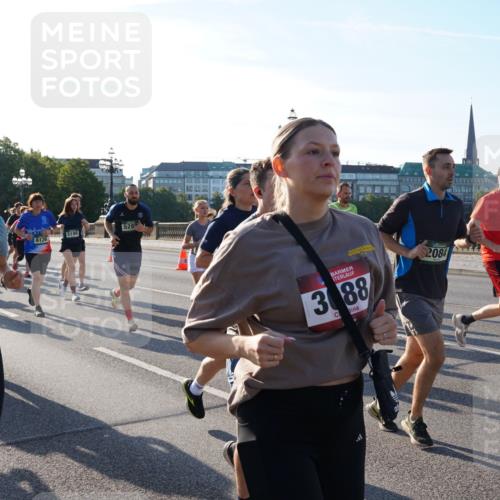 07.09.2025 - BARMER Alsterlauf Yannick Fuchs http://msf.ph/oto/8732045 07.09.2025 09:03:04 Laufen 3813, 6126, 5199, 528, 3, 88, 2084, 356, 3207 meine-sportfotos.de