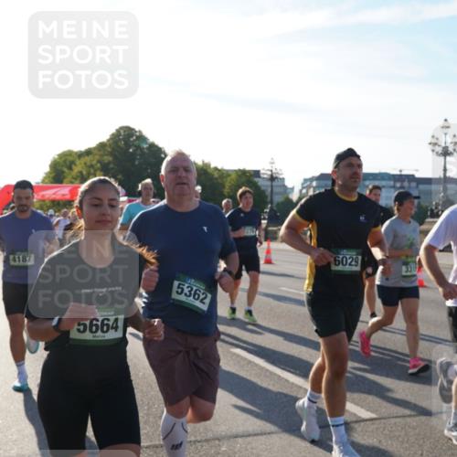 07.09.2025 - BARMER Alsterlauf Yannick Fuchs http://msf.ph/oto/8732141 07.09.2025 09:03:15 Laufen 4187, 1415, 5362, 5664, 3214440, 6029, 331, 568 meine-sportfotos.de