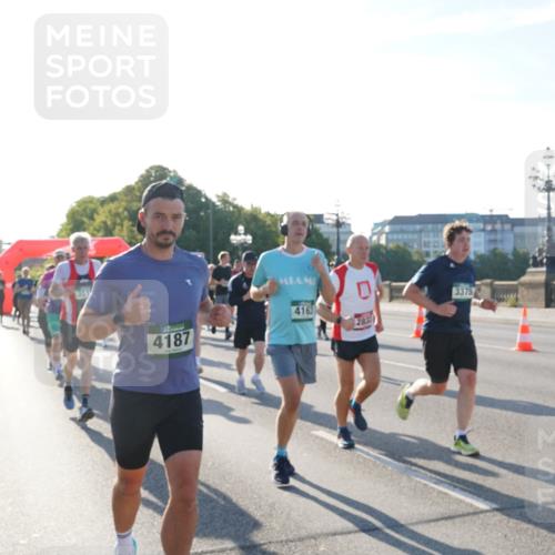 07.09.2025 - BARMER Alsterlauf Yannick Fuchs http://msf.ph/oto/8732143 07.09.2025 09:03:16 Laufen 3375, 4187, 4163, 283, 044 meine-sportfotos.de