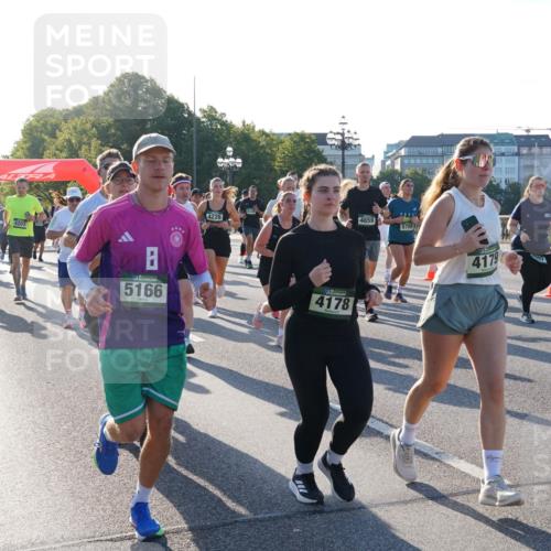 07.09.2025 - BARMER Alsterlauf Yannick Fuchs http://msf.ph/oto/8732167 07.09.2025 09:03:19 Laufen 1542, 4202, 4203, 5166, 4226, 4659, 5706, 4178, 4179 meine-sportfotos.de