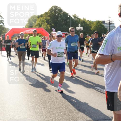 07.09.2025 - BARMER Alsterlauf Yannick Fuchs http://msf.ph/oto/8732175 07.09.2025 09:03:20 Laufen 4201, 6058, 2606, 6, 60 meine-sportfotos.de