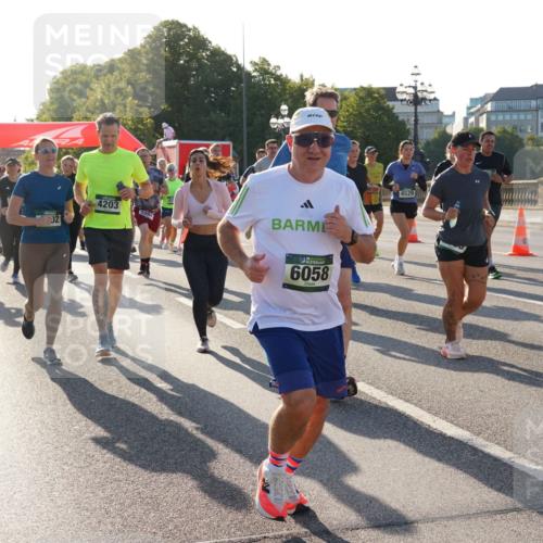 07.09.2025 - BARMER Alsterlauf Yannick Fuchs http://msf.ph/oto/8732184 07.09.2025 09:03:21 Laufen 4203, 02, 2092, 6058, 4529, 3148, 5723 meine-sportfotos.de