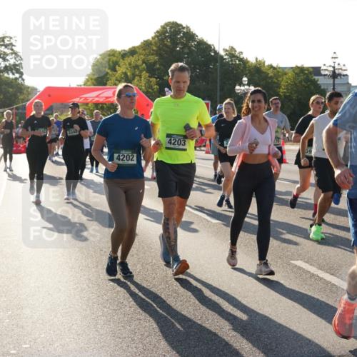 07.09.2025 - BARMER Alsterlauf Yannick Fuchs http://msf.ph/oto/8732190 07.09.2025 09:03:22 Laufen 3340, 4202, 4203, 59, 2606 meine-sportfotos.de