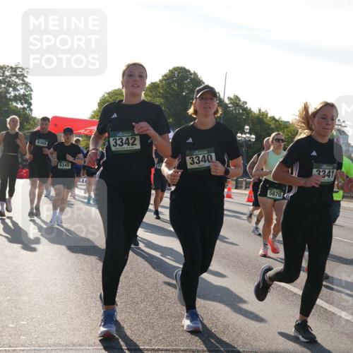07.09.2025 - BARMER Alsterlauf Yannick Fuchs http://msf.ph/oto/8732207 07.09.2025 09:03:25 Laufen 8369, 6345, 3342, 3340, 5670, 3341, 4707 meine-sportfotos.de