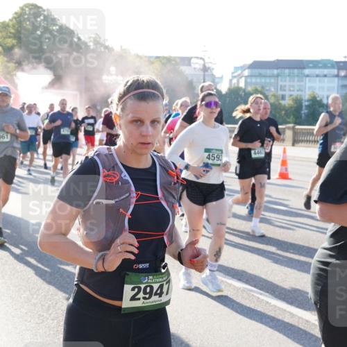 07.09.2025 - BARMER Alsterlauf Yannick Fuchs http://msf.ph/oto/8732256 07.09.2025 09:03:44 Laufen 2061, 36, 2941, 4593, 446 meine-sportfotos.de