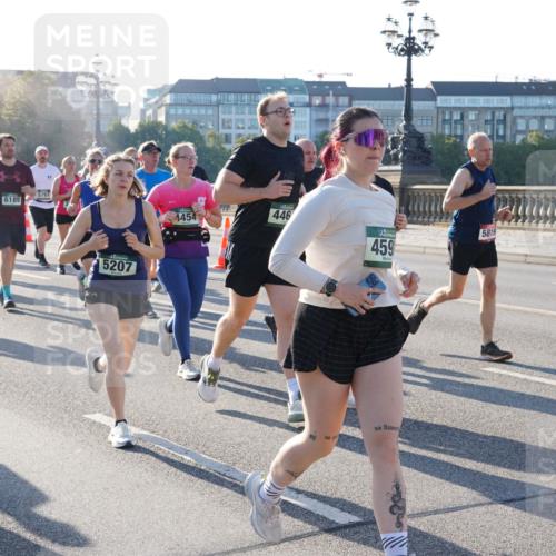 07.09.2025 - BARMER Alsterlauf Yannick Fuchs http://msf.ph/oto/8732261 07.09.2025 09:03:45 Laufen 4793, 6189, 5767, 5207, 4454, 446, 5819, 459 meine-sportfotos.de