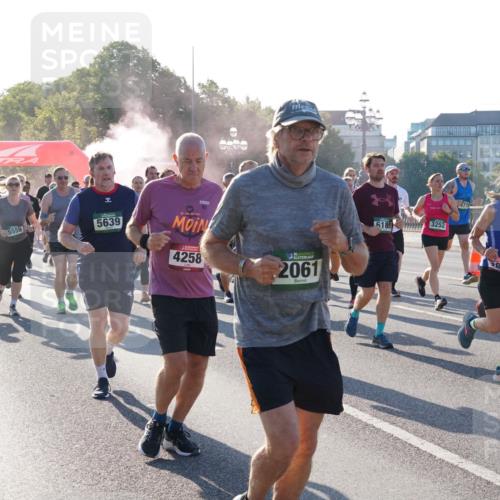 07.09.2025 - BARMER Alsterlauf Yannick Fuchs http://msf.ph/oto/8732271 07.09.2025 09:03:46 Laufen 8042, 3747, 3832, 5559, 5639, 4258, 136, 2061, 6189, 3252, 477, 2829 meine-sportfotos.de