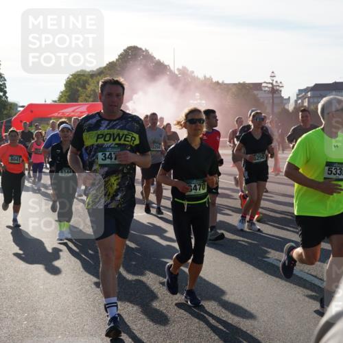 07.09.2025 - BARMER Alsterlauf Yannick Fuchs http://msf.ph/oto/8732331 07.09.2025 09:03:54 Laufen 8041, 6344, 347, 3268, 3470, 250, 5339, 5069, 1924 meine-sportfotos.de