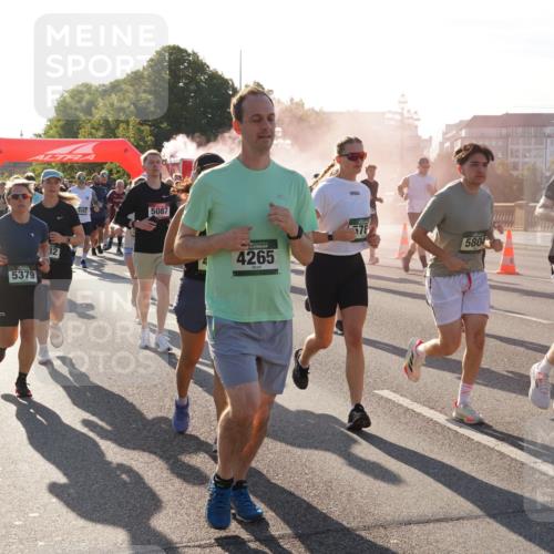 07.09.2025 - BARMER Alsterlauf Yannick Fuchs http://msf.ph/oto/8732414 07.09.2025 09:04:03 Laufen 5379, 5087, 4265, 5804, 8035, 3253 meine-sportfotos.de
