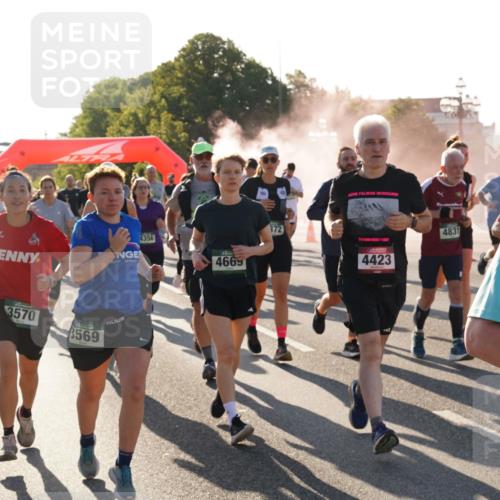 07.09.2025 - BARMER Alsterlauf Yannick Fuchs http://msf.ph/oto/8732455 07.09.2025 09:04:09 Laufen 4356, 4669, 3570, 3569, 372, 4423, 4831 meine-sportfotos.de