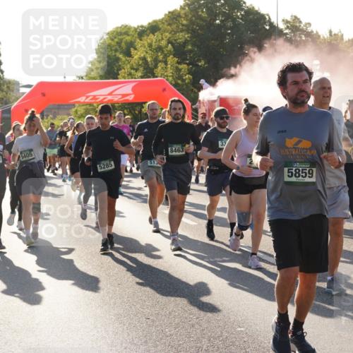 07.09.2025 - BARMER Alsterlauf Yannick Fuchs http://msf.ph/oto/8732484 07.09.2025 09:04:12 Laufen 5403, 5405, 8463, 5285, 33, 2025, 5859, 572 meine-sportfotos.de