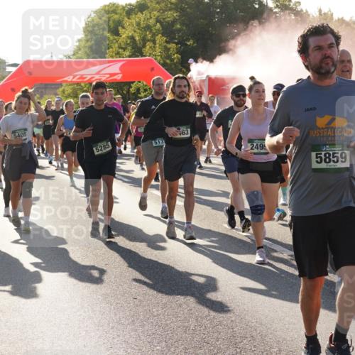 07.09.2025 - BARMER Alsterlauf Yannick Fuchs http://msf.ph/oto/8732489 07.09.2025 09:04:13 Laufen 5403, 5405, 5285, 513, 63, 3134, 249, 2025, 5859, 5360 meine-sportfotos.de
