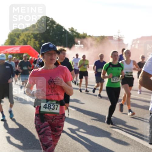 07.09.2025 - BARMER Alsterlauf Yannick Fuchs http://msf.ph/oto/8732579 07.09.2025 09:04:25 Laufen 4837, 5357, 5705 meine-sportfotos.de