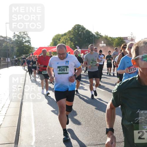 07.09.2025 - BARMER Alsterlauf Yannick Fuchs http://msf.ph/oto/8732640 07.09.2025 09:04:35 Laufen 5593, 5251, 25, 4061, 2732, 5800, 2623, 35, 36, 2708 meine-sportfotos.de