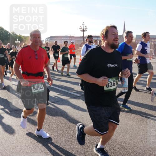 07.09.2025 - BARMER Alsterlauf Yannick Fuchs http://msf.ph/oto/8732664 07.09.2025 09:04:38 Laufen 3960, 5614, 5638, 5593, 2273, 625, 8361, 3041 meine-sportfotos.de