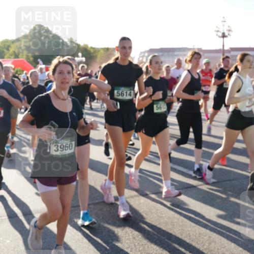 07.09.2025 - BARMER Alsterlauf Yannick Fuchs http://msf.ph/oto/8732680 07.09.2025 09:04:39 Laufen 4871, 3960, 5614, 561, 2248 meine-sportfotos.de