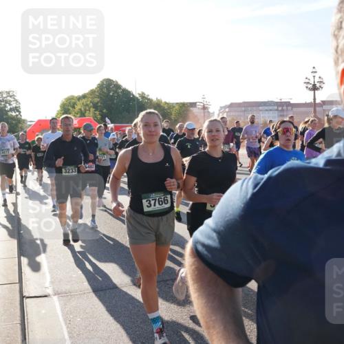 07.09.2025 - BARMER Alsterlauf Yannick Fuchs http://msf.ph/oto/8732692 07.09.2025 09:04:41 Laufen 15793, 4872, 43, 3233, 482, 3766, 719 meine-sportfotos.de