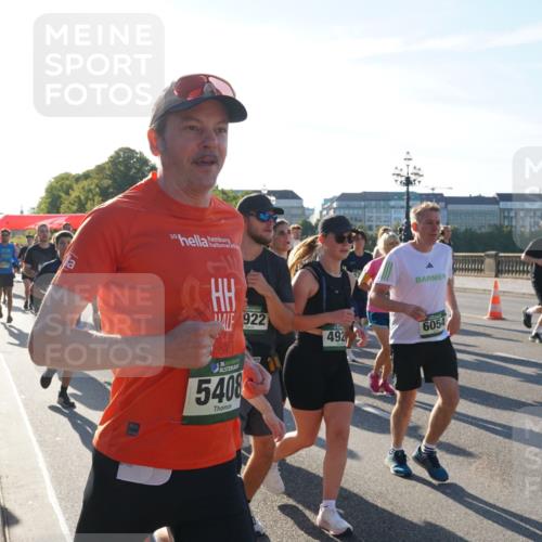 07.09.2025 - BARMER Alsterlauf Yannick Fuchs http://msf.ph/oto/8732903 07.09.2025 09:05:47 Laufen 30, 922, 36, 5408, 492, 6054 meine-sportfotos.de