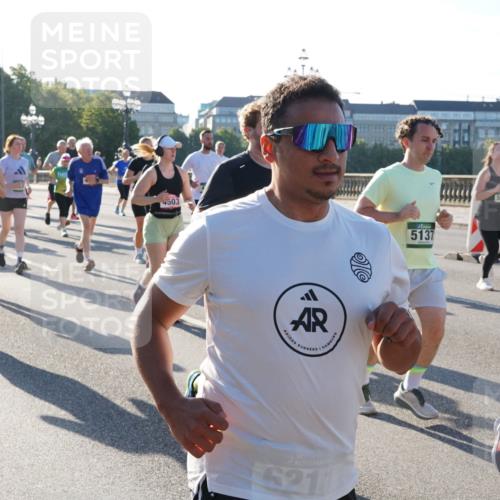 07.09.2025 - BARMER Alsterlauf Yannick Fuchs http://msf.ph/oto/8732947 07.09.2025 09:05:55 Laufen 4115, 5529, 4503, 5211, 5137, 5478 meine-sportfotos.de