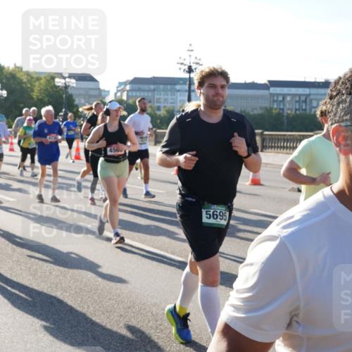 07.09.2025 - BARMER Alsterlauf Yannick Fuchs http://msf.ph/oto/8732950 07.09.2025 09:05:55 Laufen 5529, 3410, 4566, 5695 meine-sportfotos.de