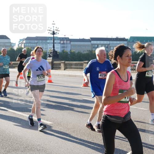 07.09.2025 - BARMER Alsterlauf Yannick Fuchs http://msf.ph/oto/8732966 07.09.2025 09:05:58 Laufen 4114, 915, 5648, 5536, 4736, 36, 8212 meine-sportfotos.de