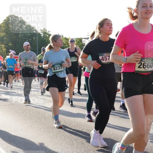 07.09.2025 - BARMER Alsterlauf Yannick Fuchs http://msf.ph/oto/8733241 07.09.2025 09:06:44 Laufen 6323, 3435, 5931, 8021, 8237, 5315, 457, 36, 2660, 20 meine-sportfotos.de