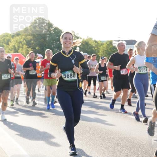 07.09.2025 - BARMER Alsterlauf Yannick Fuchs http://msf.ph/oto/8733359 07.09.2025 09:06:51 Laufen 3383, 5680, 3130, 5551, 525 meine-sportfotos.de